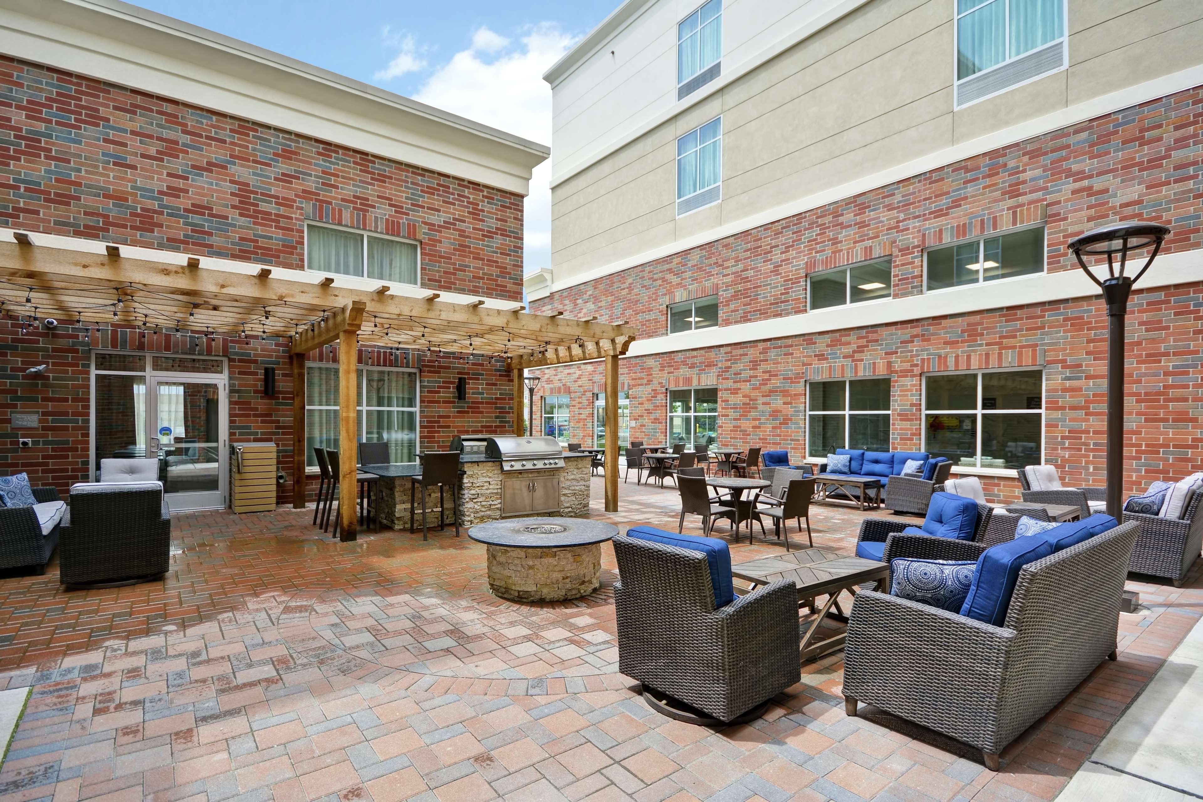 Homewood Suites By Hilton Warren Detroit Exterior foto