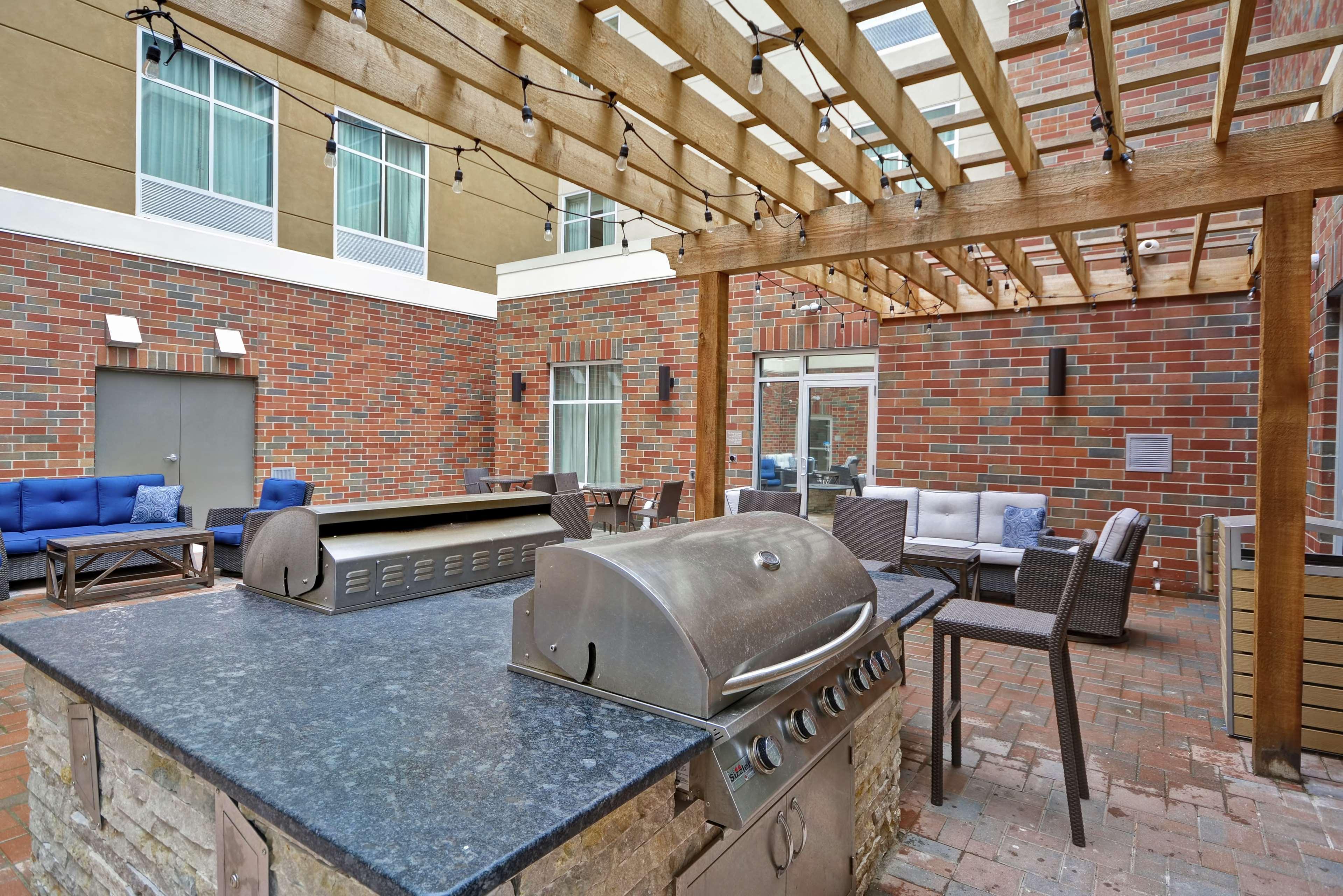 Homewood Suites By Hilton Warren Detroit Exterior foto