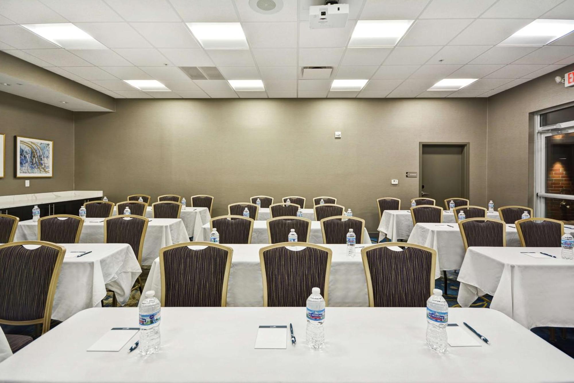 Homewood Suites By Hilton Warren Detroit Exterior foto